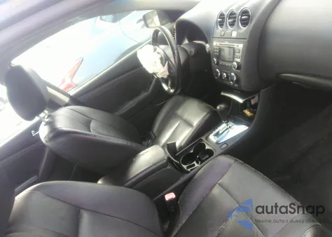 2010 Nissan Altima 2.5 S из США, поврежденный, VIN 1N4AL2AP0AC134015